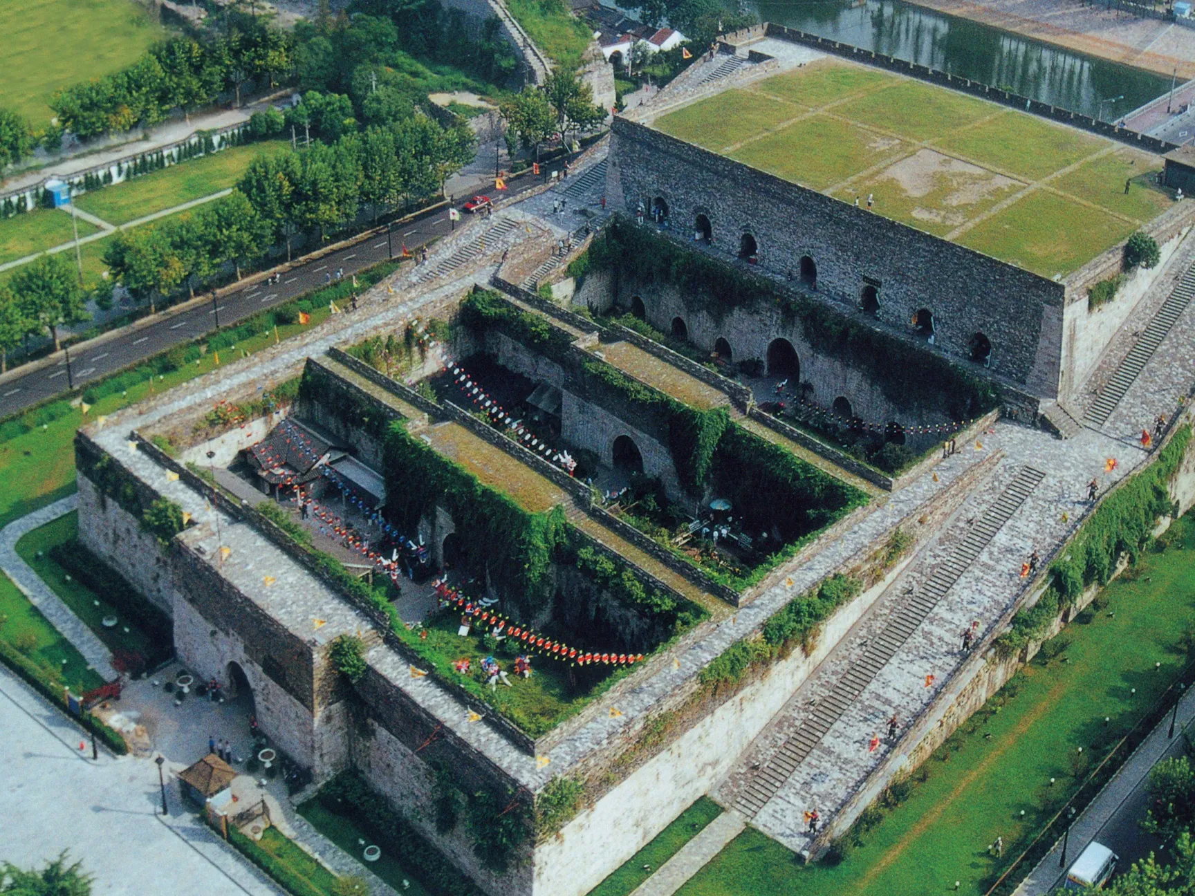 Puerta Zhonghua