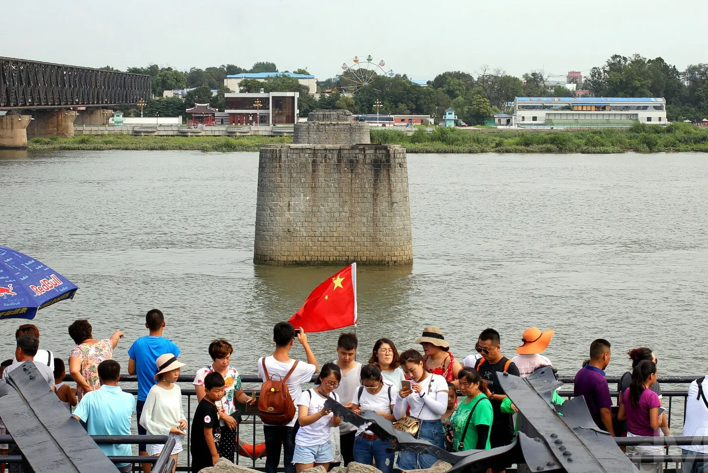 Puente Roto sobre el río Yalu