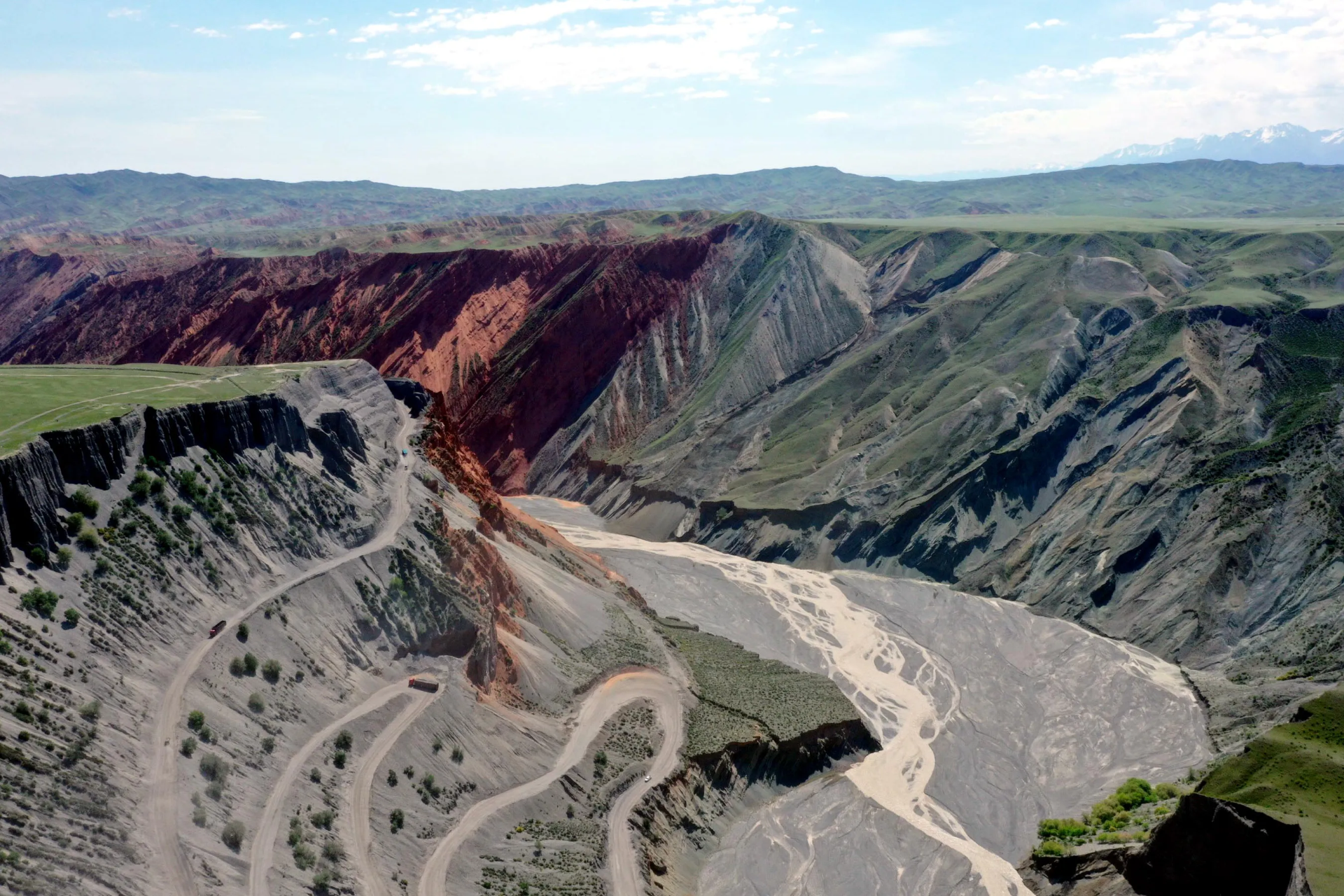 Montaña Roja (Hong Shan)