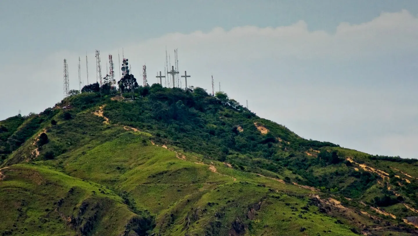 Cerro de Las Tres Cruces