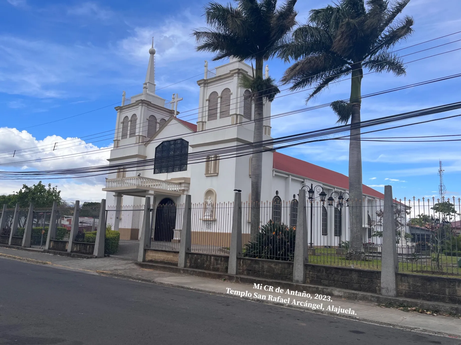 Iglesia de San Rafael Arcángel