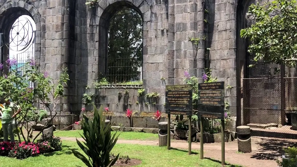 Ruinas de la Parroquia de Santiago Apóstol