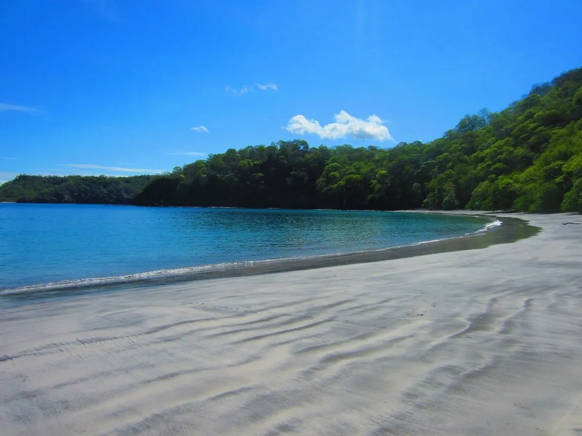 Bahía Hermosa