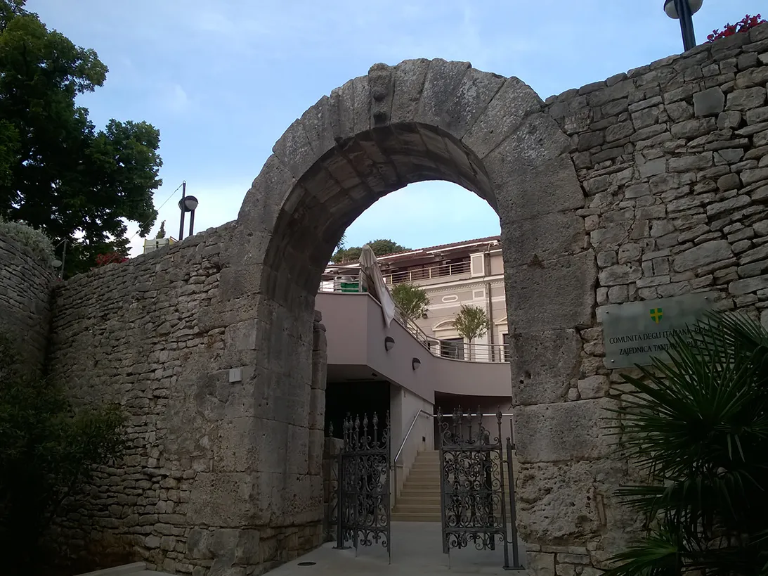 Puerta de Hércules