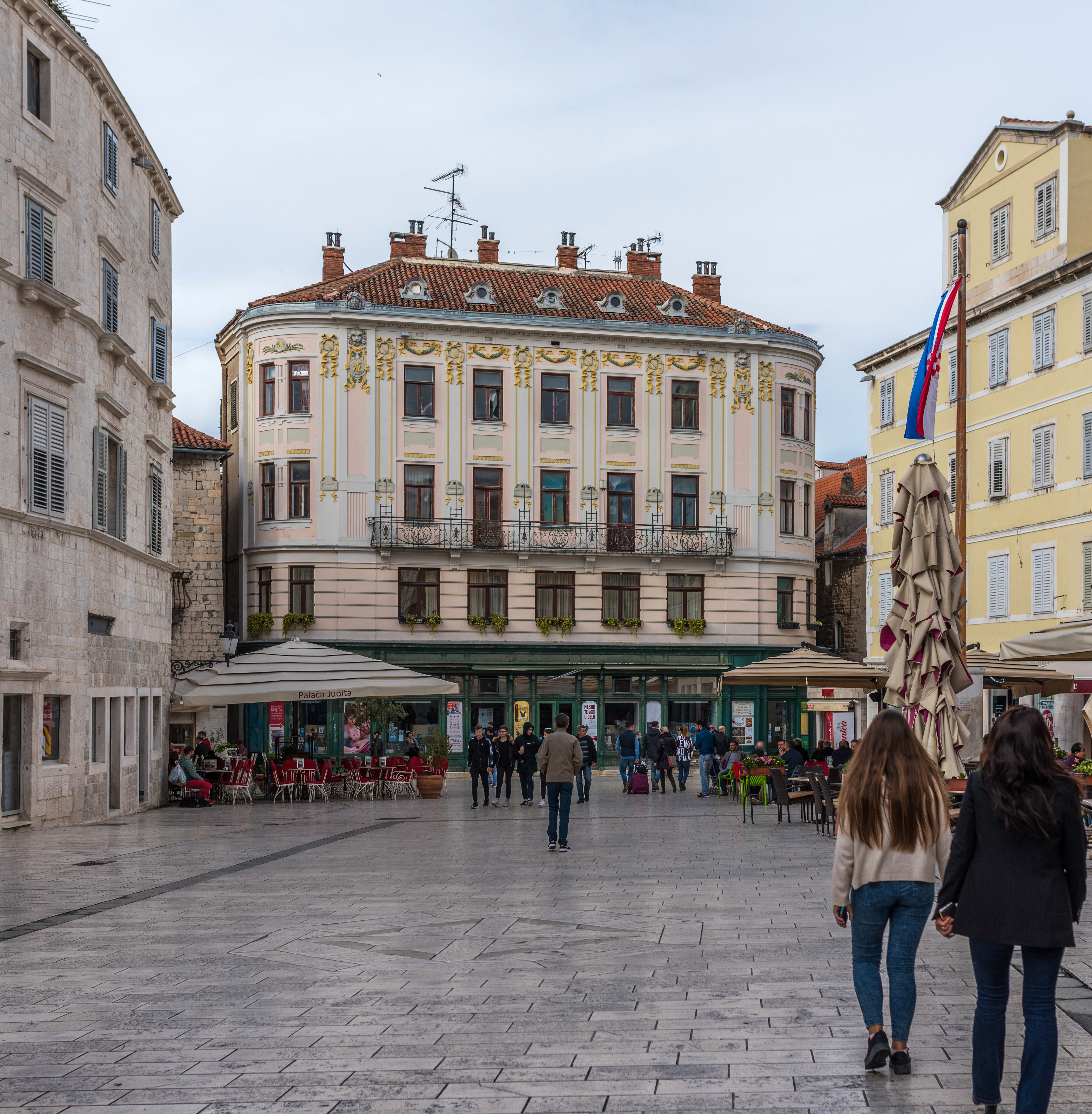 Descubre Selca: Encanto Dalmático