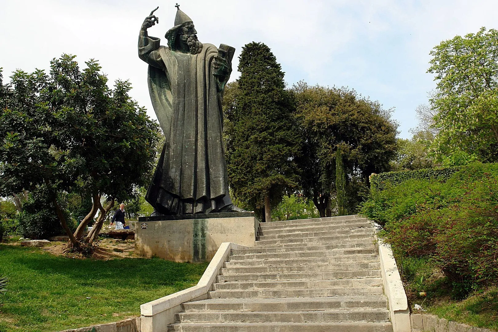 Estatua de Grgur Ninski