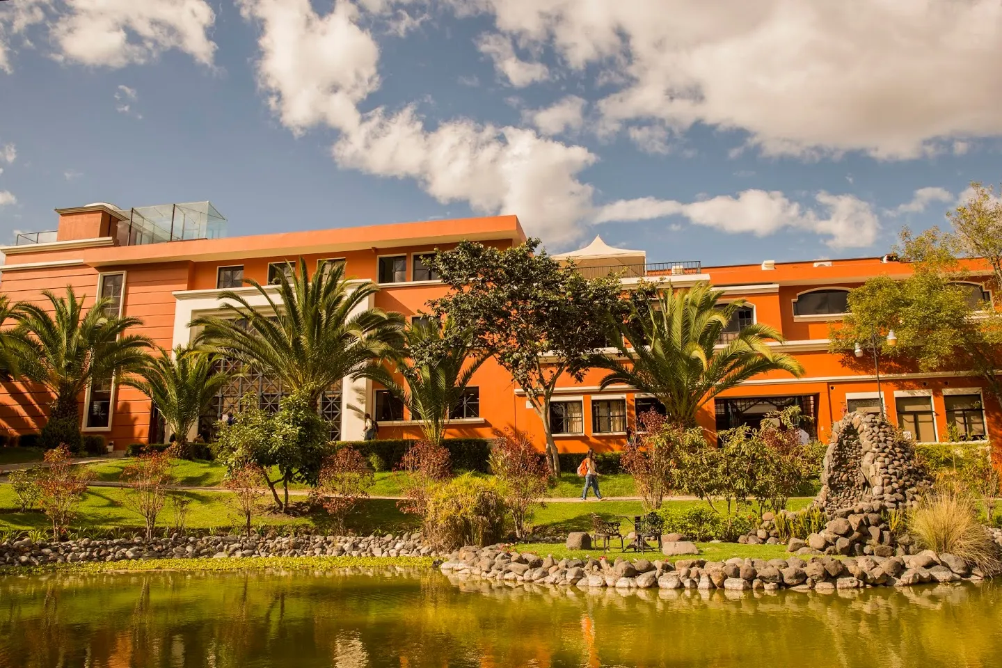 Universidad San Francisco de Quito (USFQ)