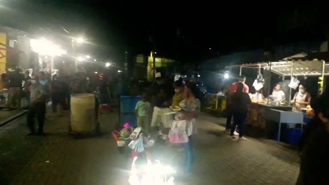 Mercado nocturno