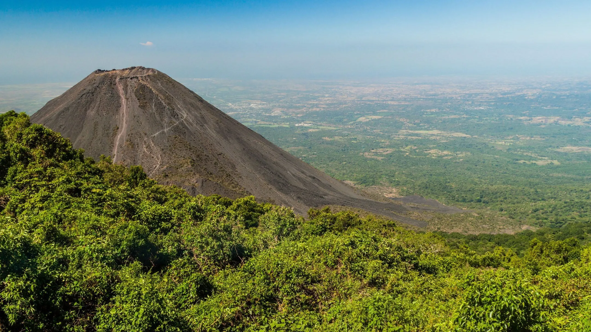 Sendero hacia el Cráter