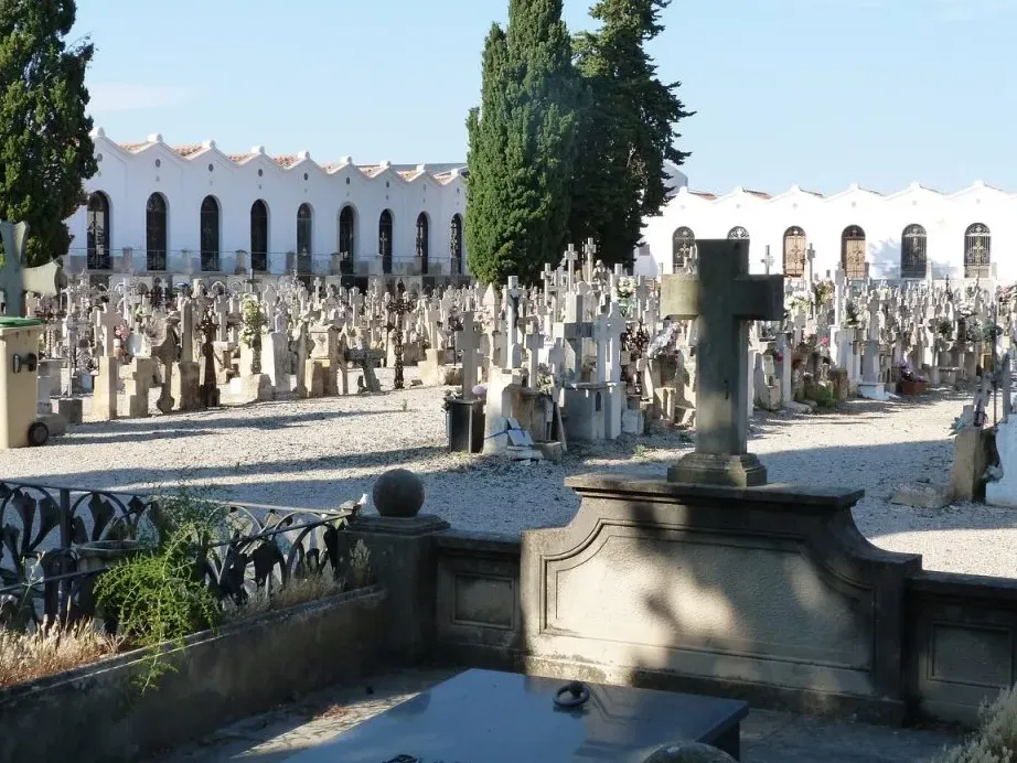 Cementerio De Reus