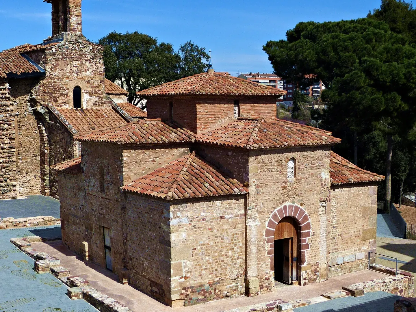 Conjunto monumental de las iglesias de Sant Pere