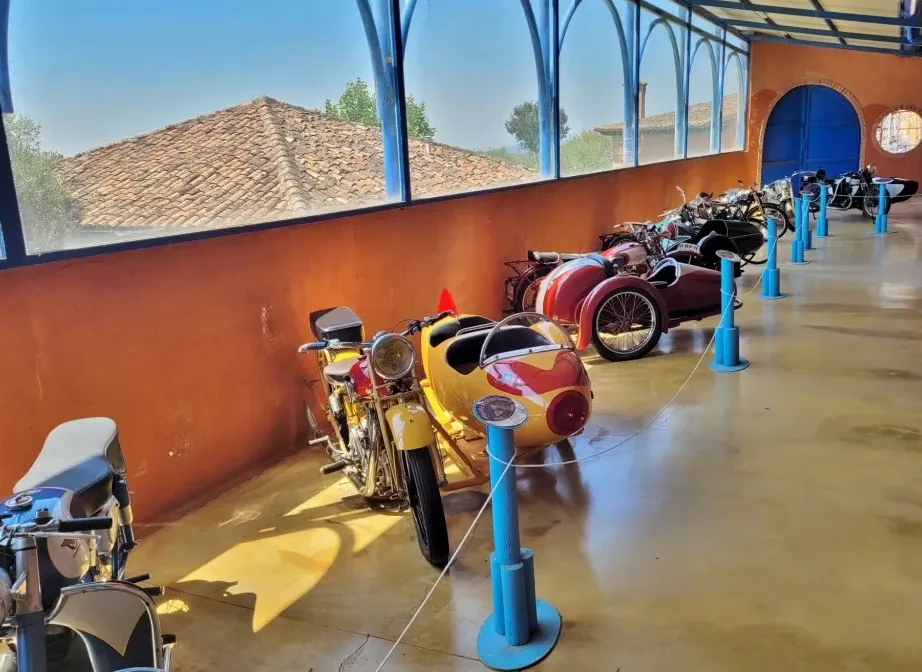 Museo de la Moto y el Coche Clásico
