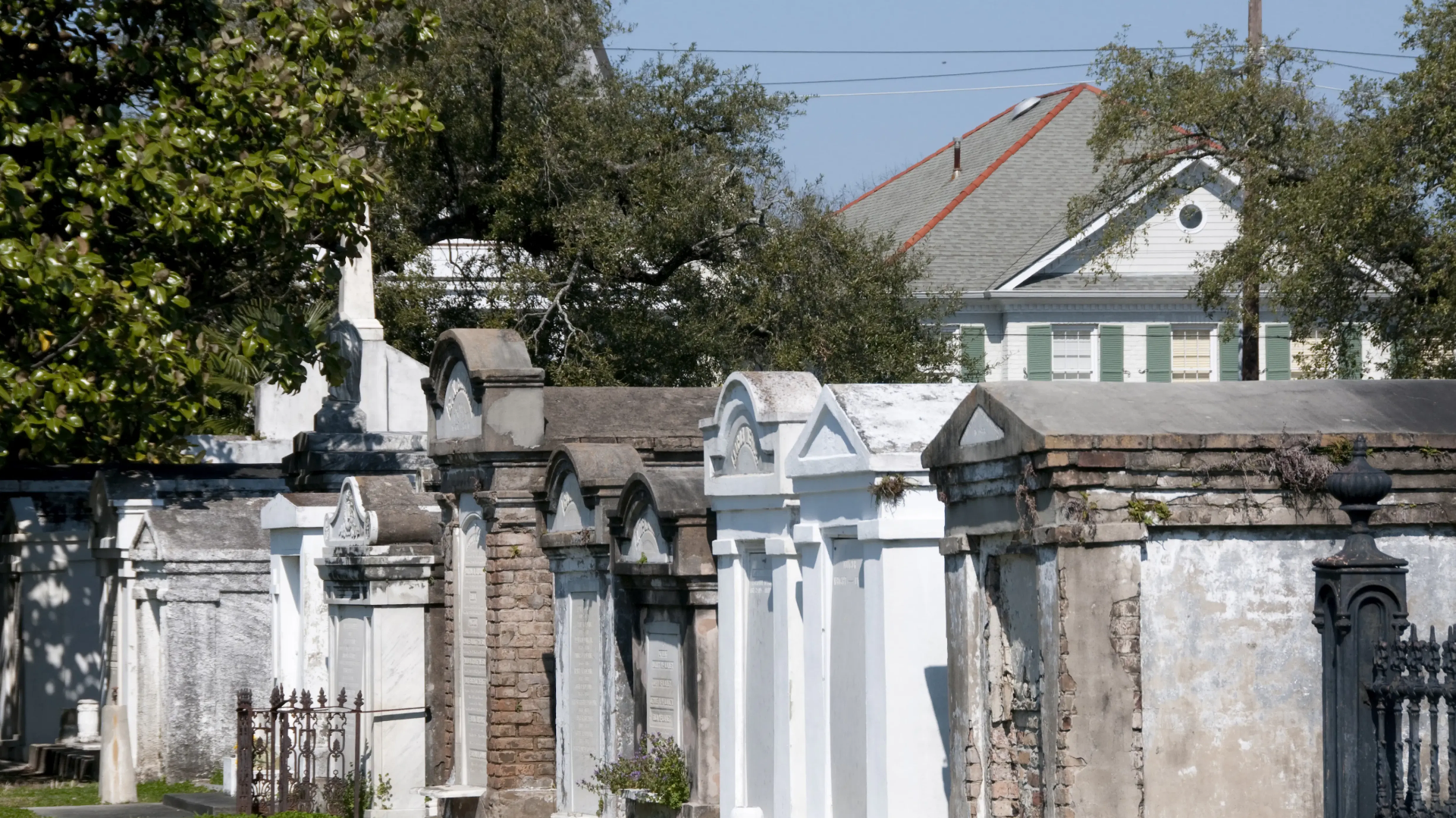 Lafayette Cemetery No. 1