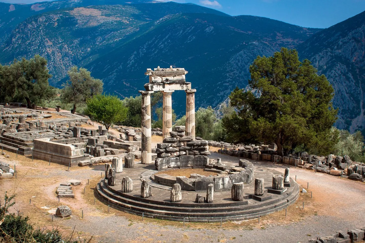 Santuario de Atenea Pronaia