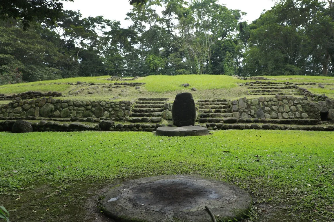 Parque Arqueológico Nacional Takalik Abaj