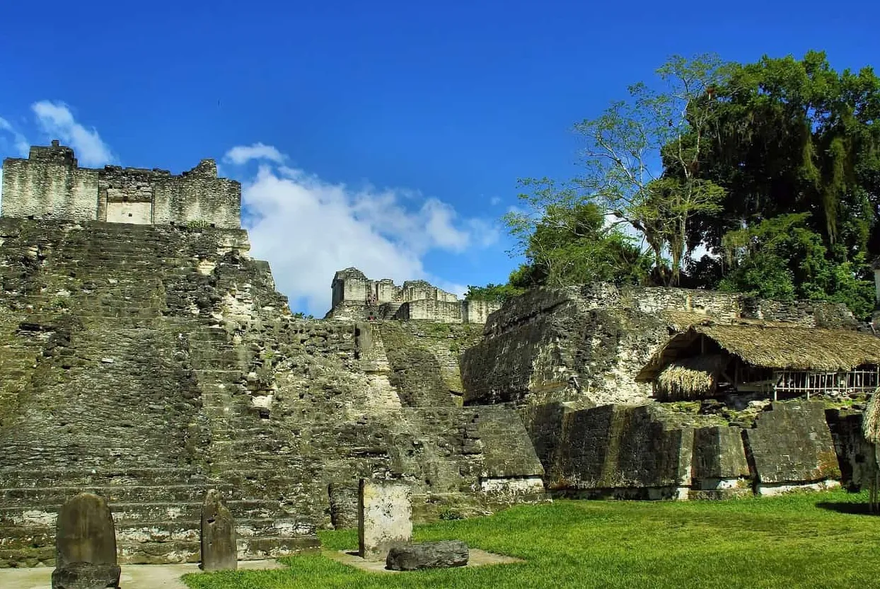 Templo de la Serpiente Bicéfala