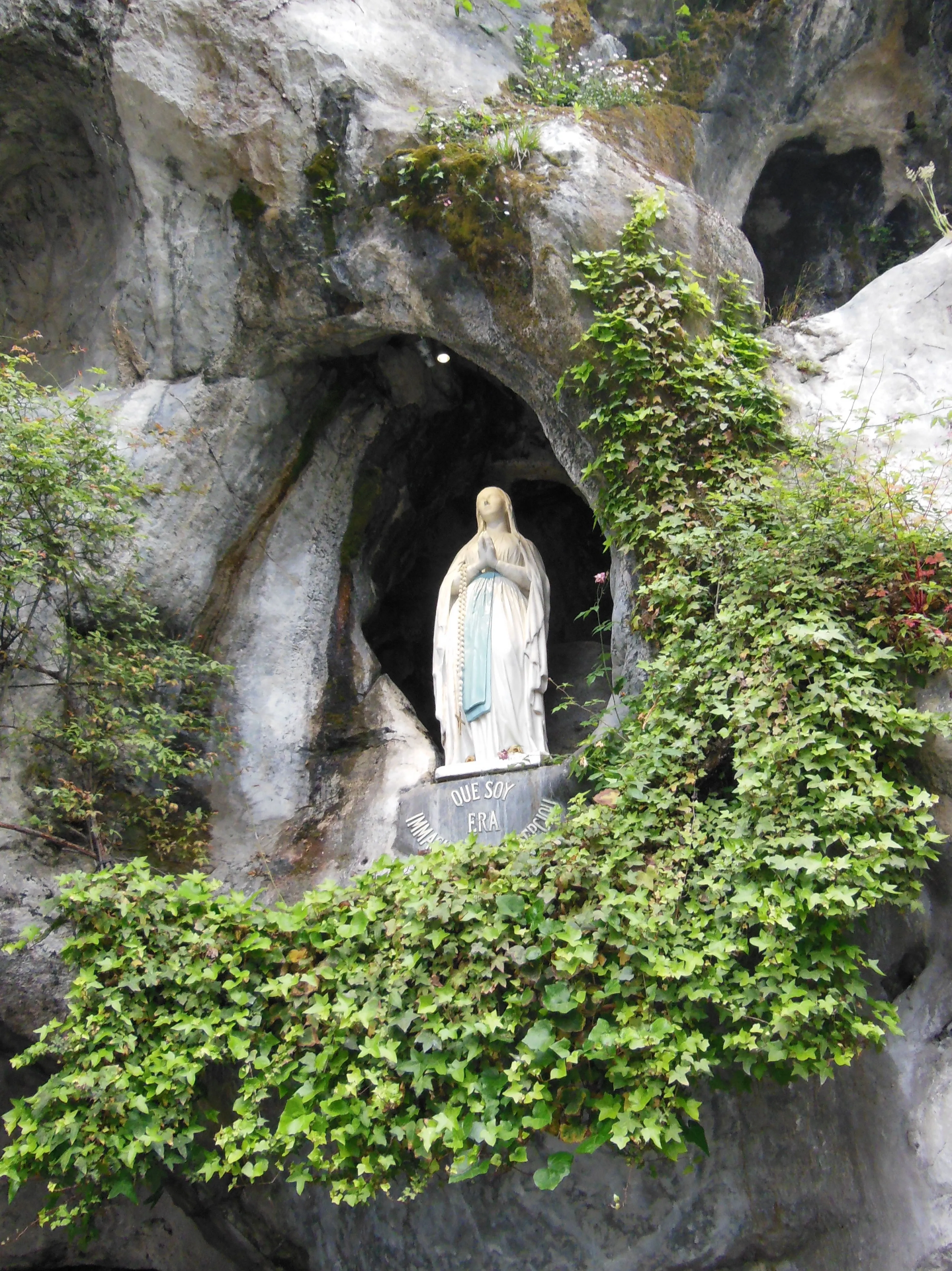 Gruta de la Virgen de Lourdes