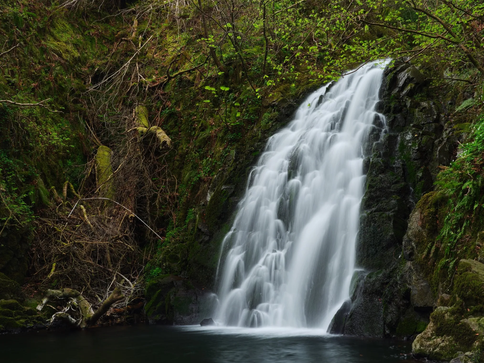 Gleno Waterfall