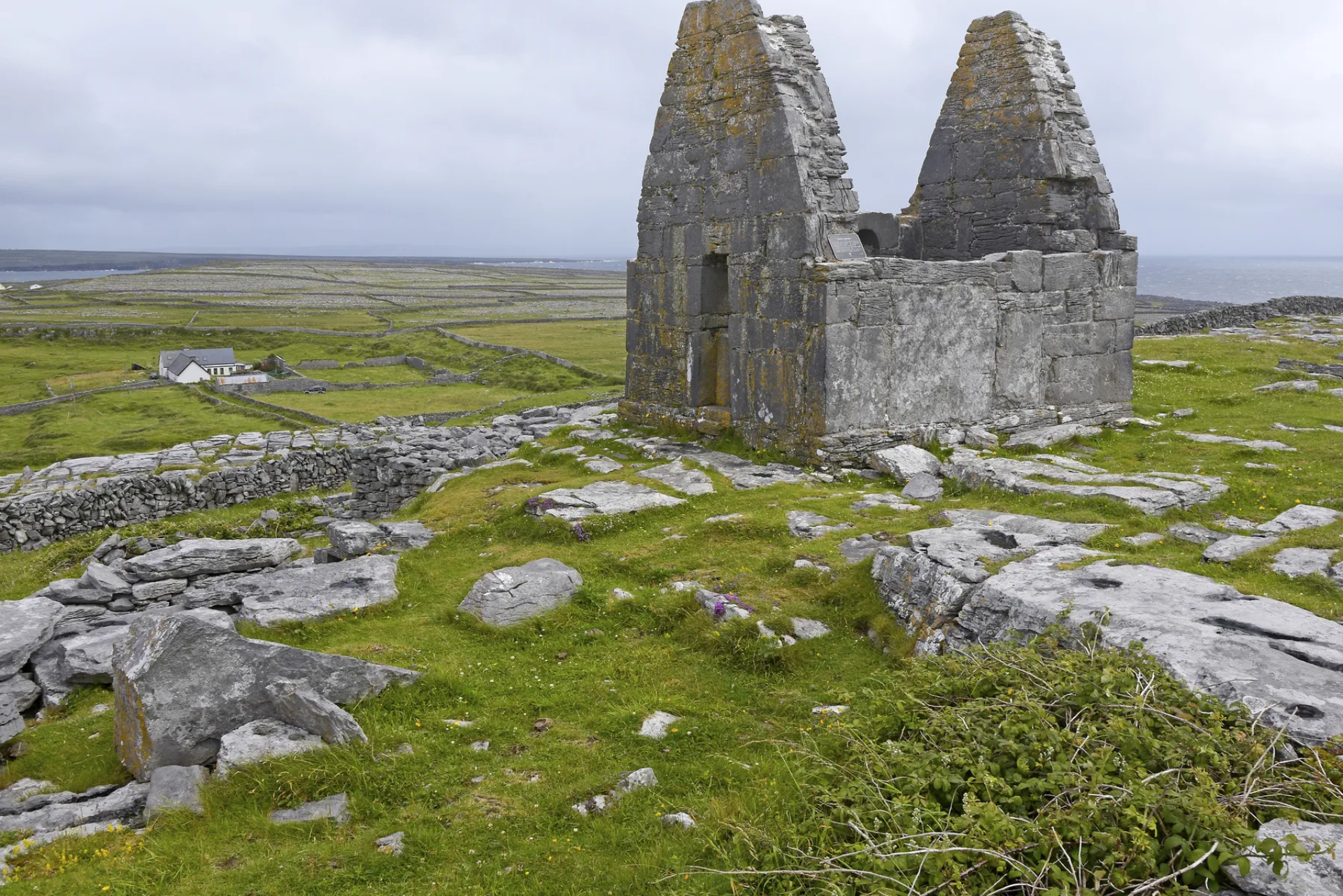 Iglesia de Teampall Bheanáin