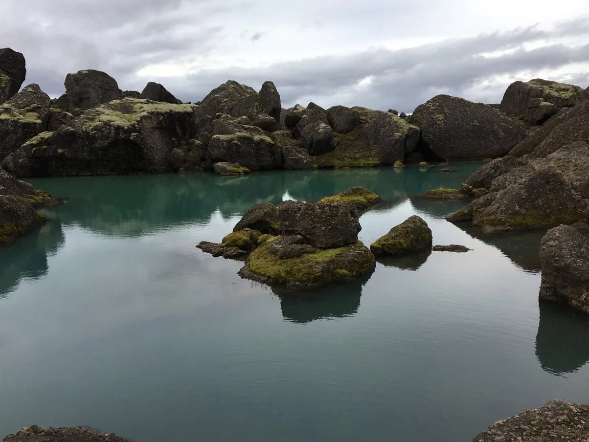 Álfaformið - Sendero de los Elfos