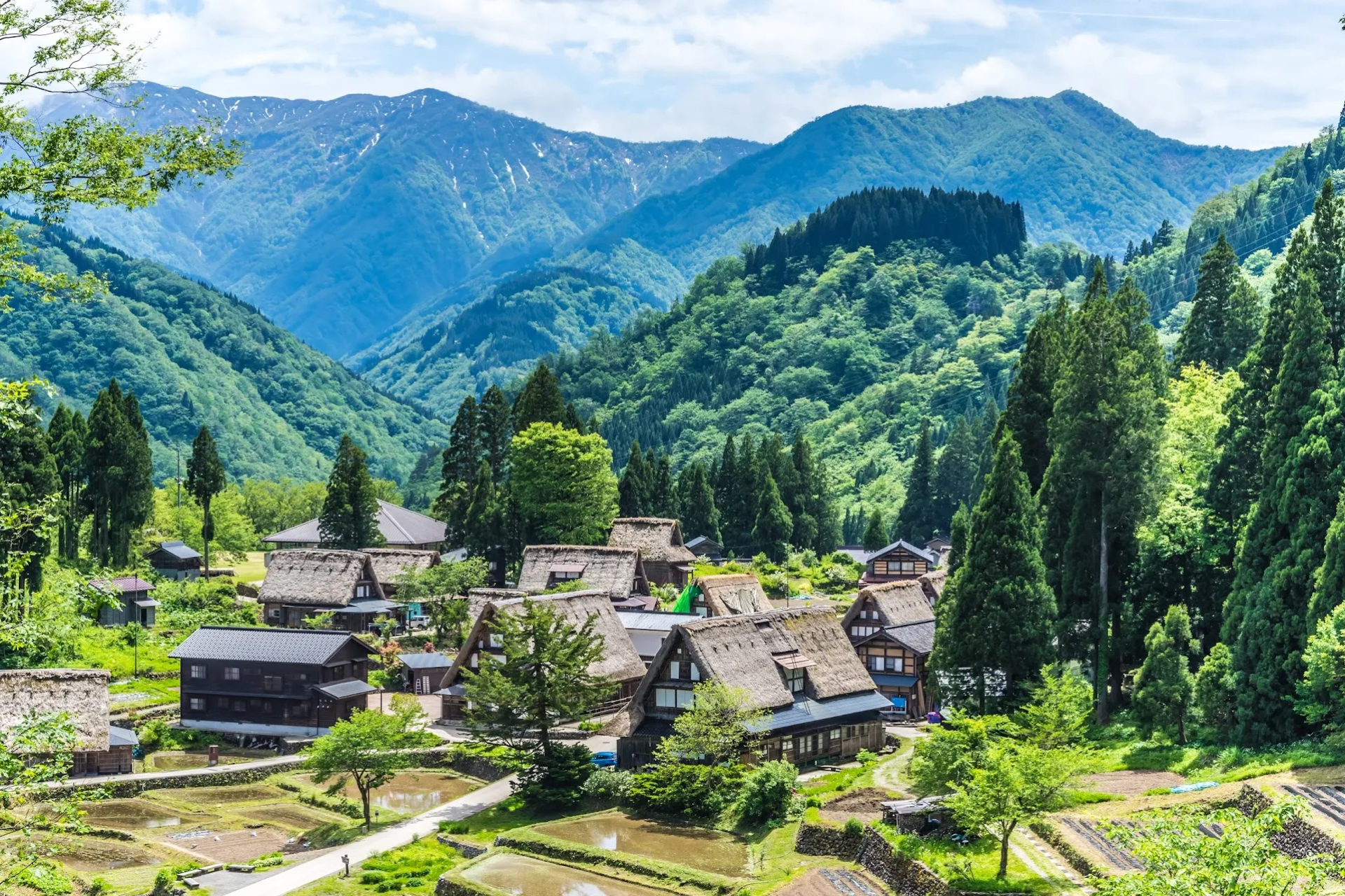 Ainokura Gassho-zukuri Village