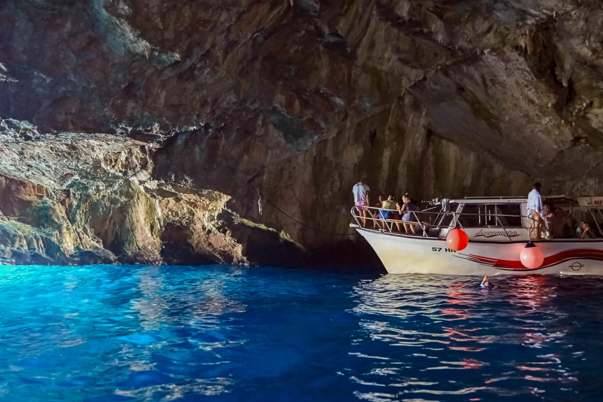 Gruta Azul (Plava Špilja)