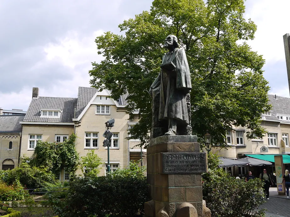 Pierre Cuypers Statue