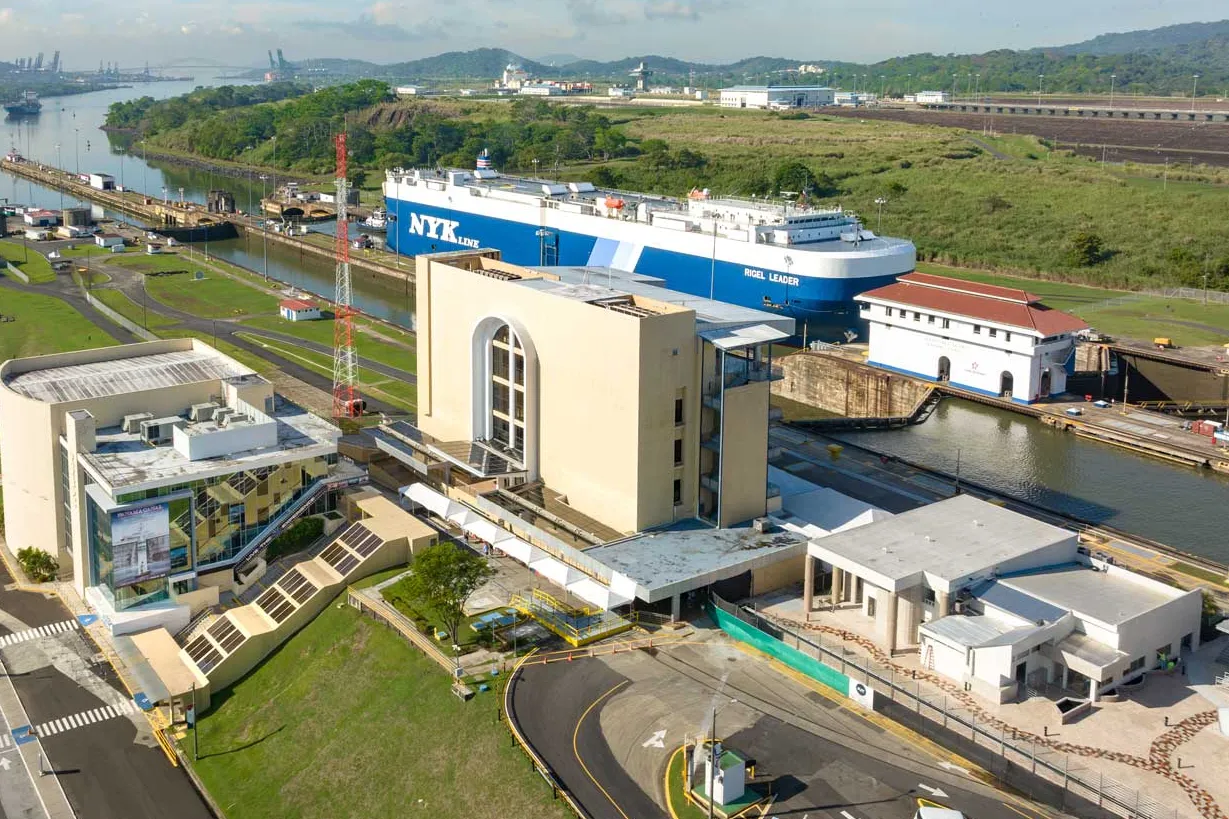 Centro de Visitantes de Miraflores