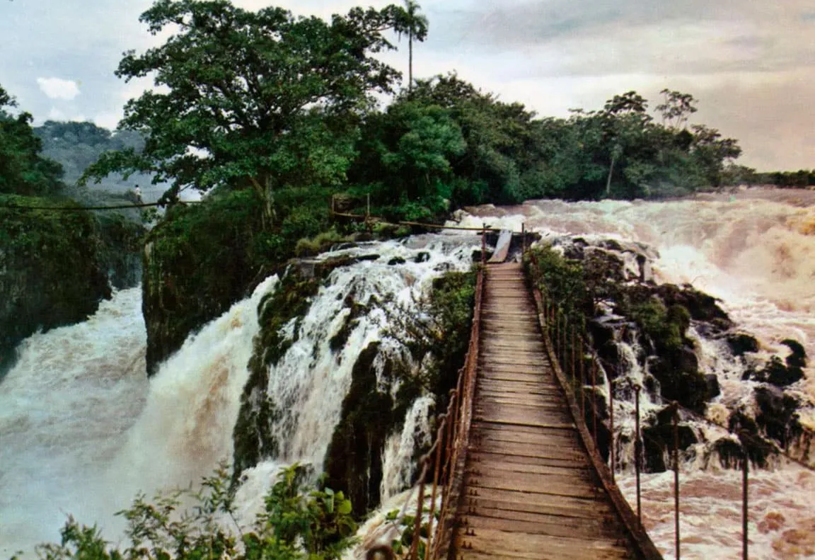 Monumento Salto del Guairá