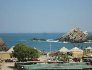 Playa Las Rocas