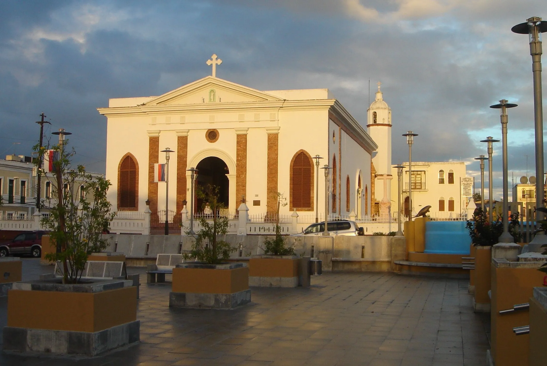 Monumento a Canena Márquez