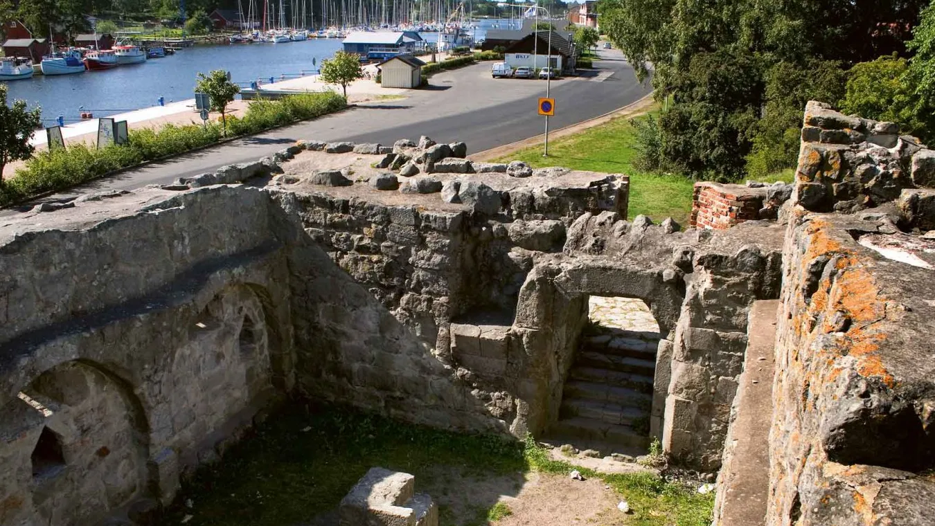 Aosehus Castle Ruins