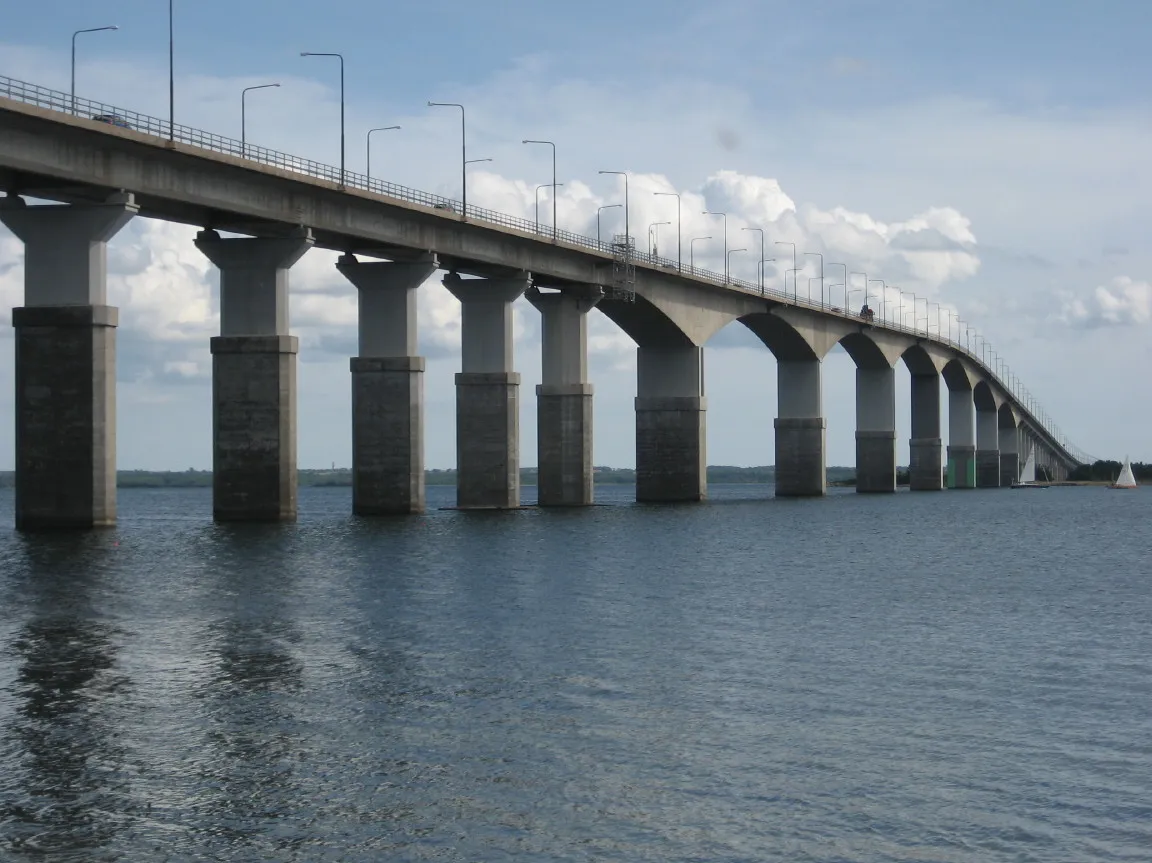 Ölandsbron (Puente de Öland)