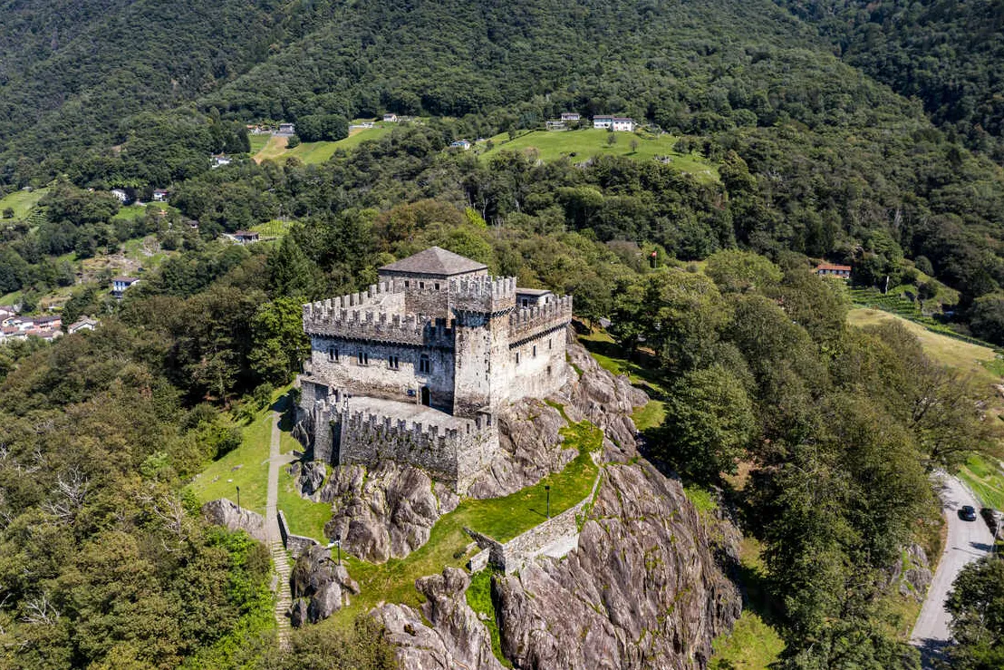 Castillo de Sasso Corbaro