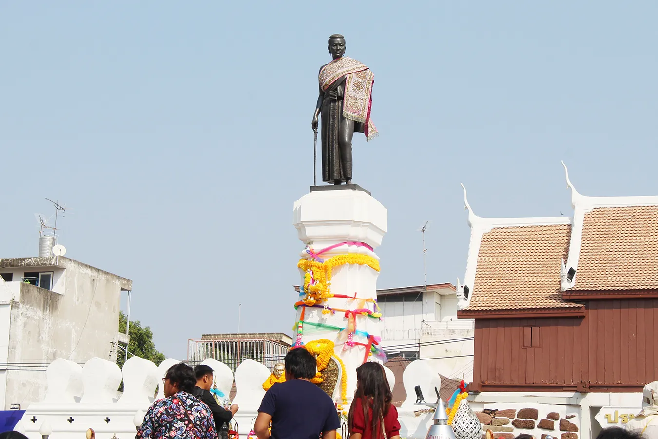 Monumento a Tao Suranari (Ya Mo)