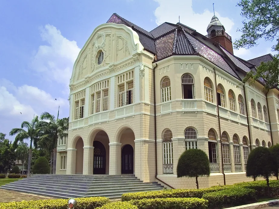 Palacio Phra Ram Ratchaniwet