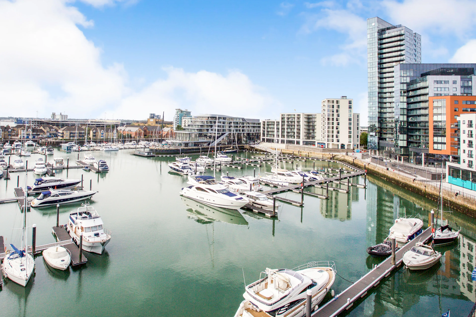 El Ocean Village Marina