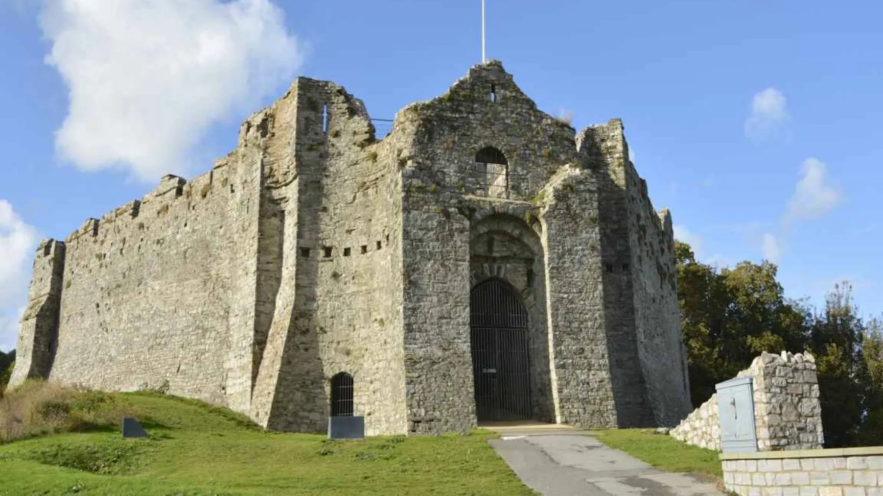 Oystermouth Castle