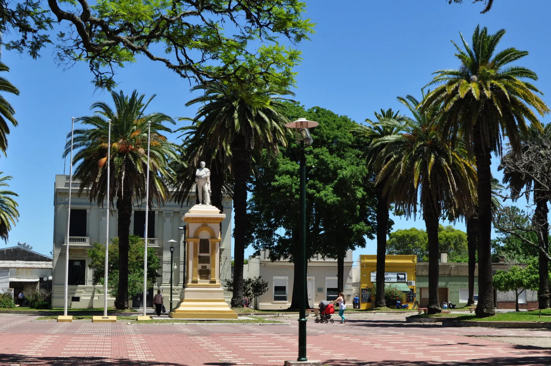 Plaza Artigas