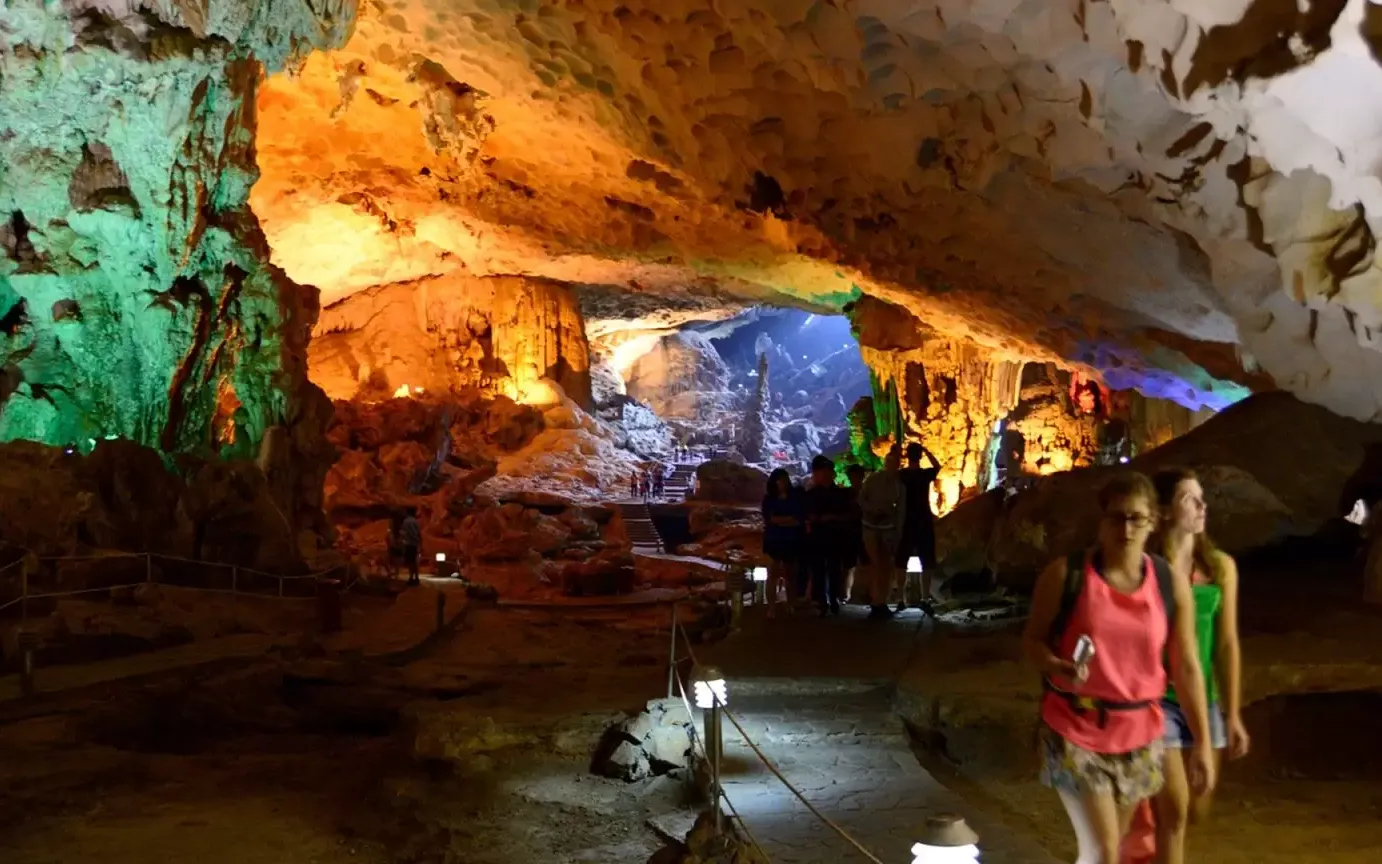 Gruta de Thien Cung