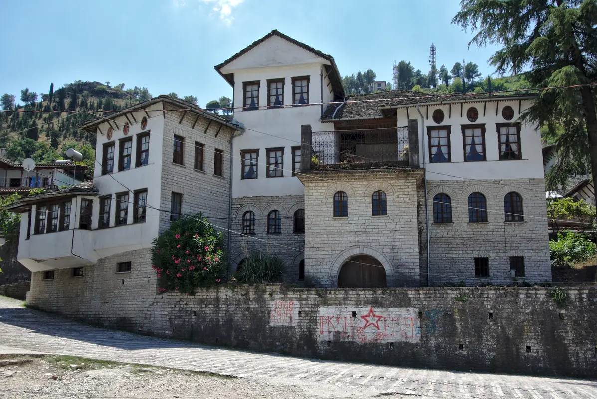 Audioguía de Museo Etnografico Gjirokaster