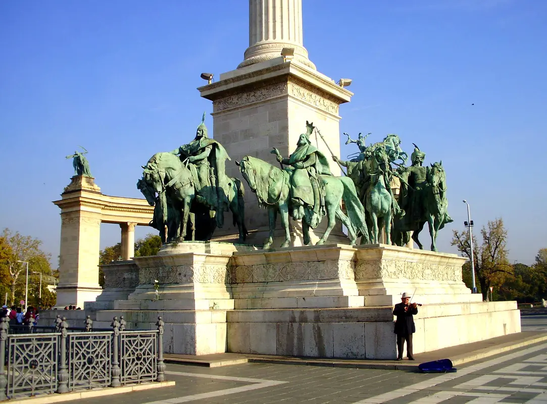 Plaza de los Héroes
