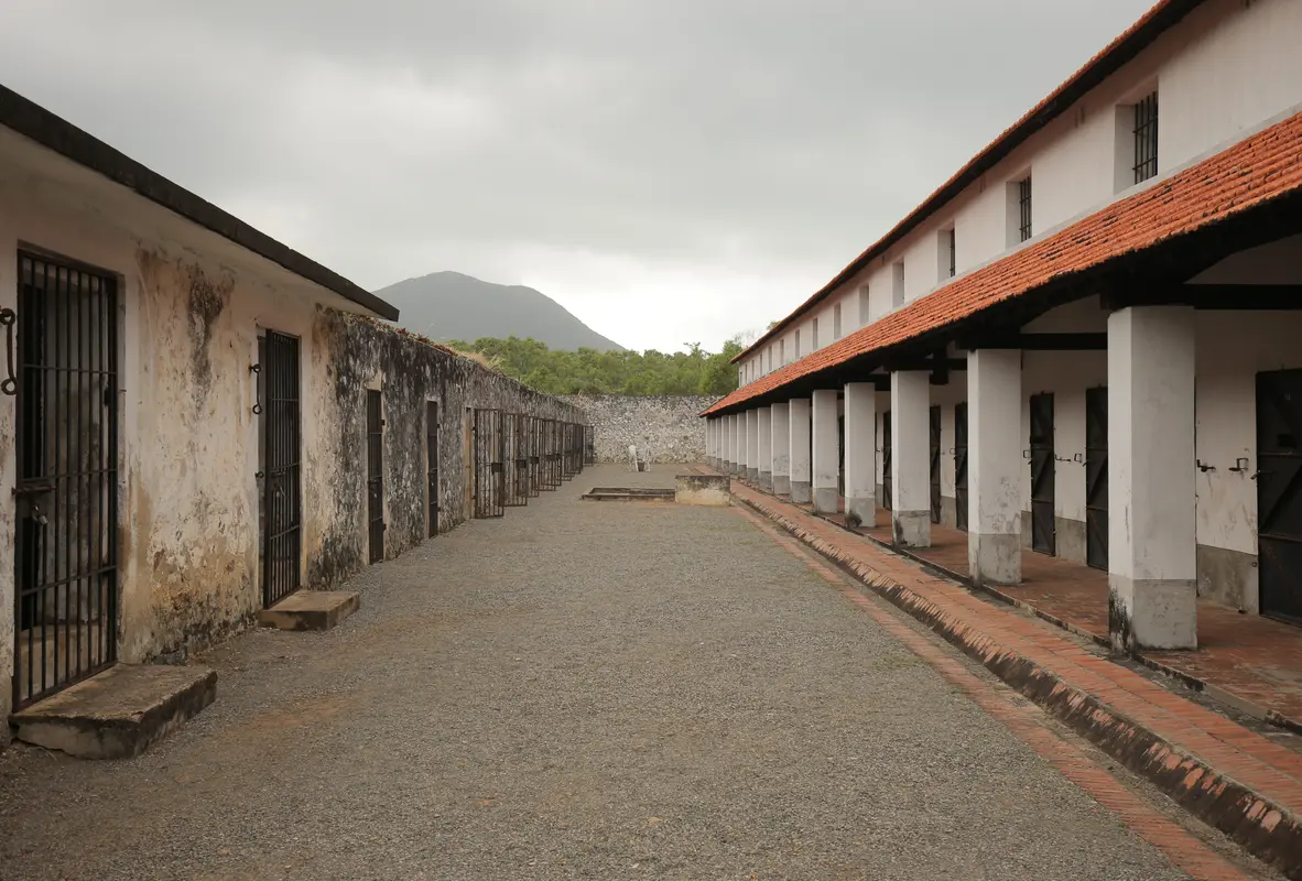 Audioguía de Prision Con Dao