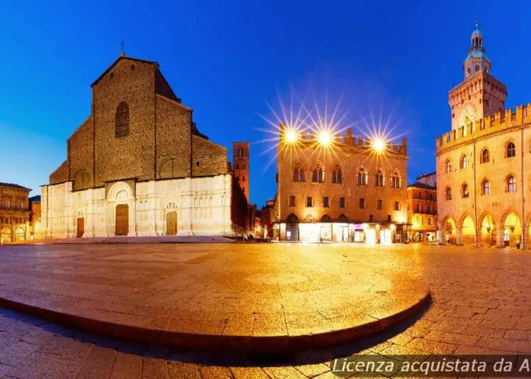 Meteo Bologna nubi sparse e ventoso domani, poi sereno METEO