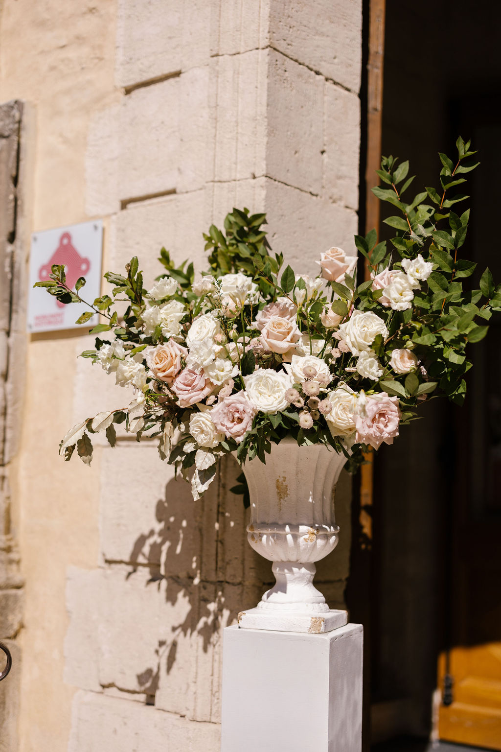 menthe-sauvage-fleuriste-mariage-provence-bourgogne- chateau-des-barrenques-pastel-wedding-luxury(11)
