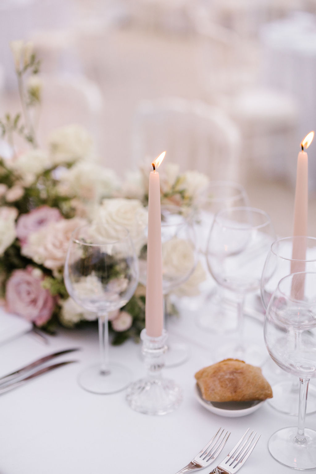 menthe-sauvage-fleuriste-mariage-provence-bourgogne- chateau-des-barrenques-pastel-wedding-luxury(30)