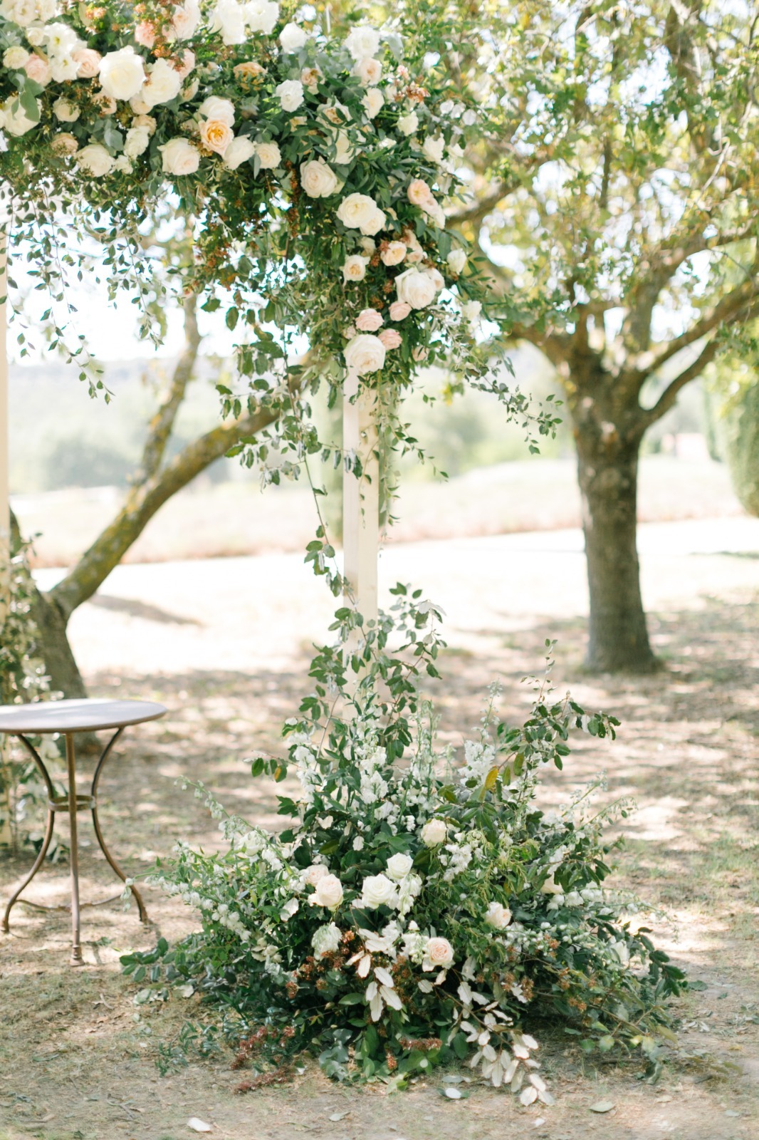 menthe-sauvage-fleuriste-mariage-provence-domaine-de-patras-fineart-wedding-luxury (5)