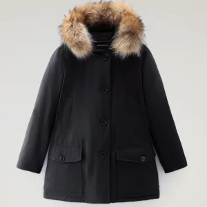 Woolrich Woman Arctic Parka in Ramar with Detachable Fur Trim Dark Navy