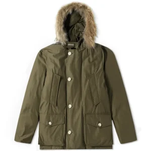 Woolrich Arctic Anorak in Ramar Dark Green