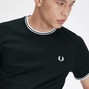 Fred Perry Twin Tipped T-Shirt Night Green / Snow White - Imagen 2